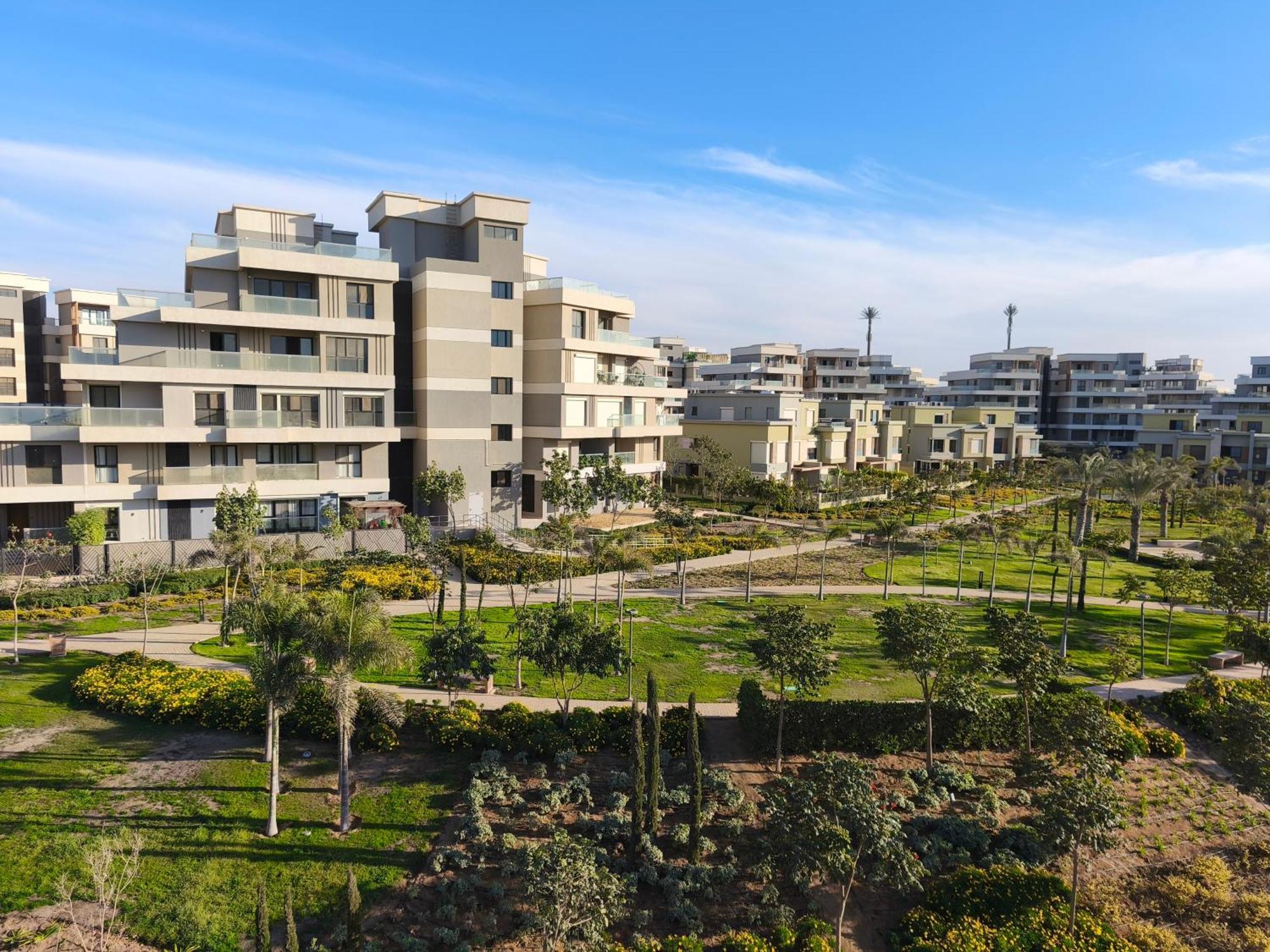 Signature 2br With Stunning Greenery In Sodic Cairo
